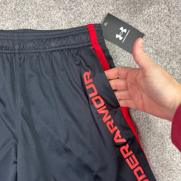 New- Adorable Boys Under Armour Shirt and Shorts Youth Large - Picture 10 of 12